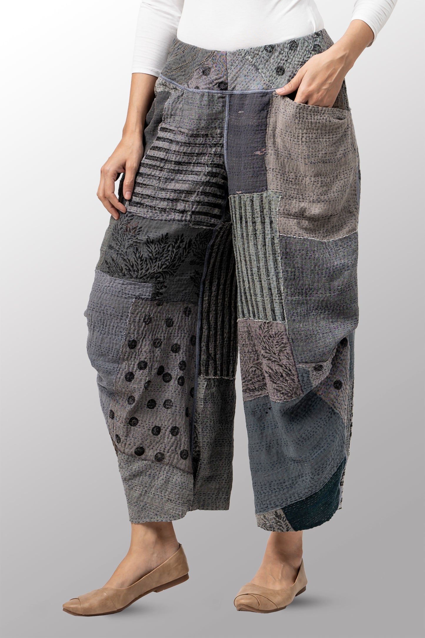 FRAYED PATCH KANTHA KNEE TUCKED PANTS - fi2625-gry -