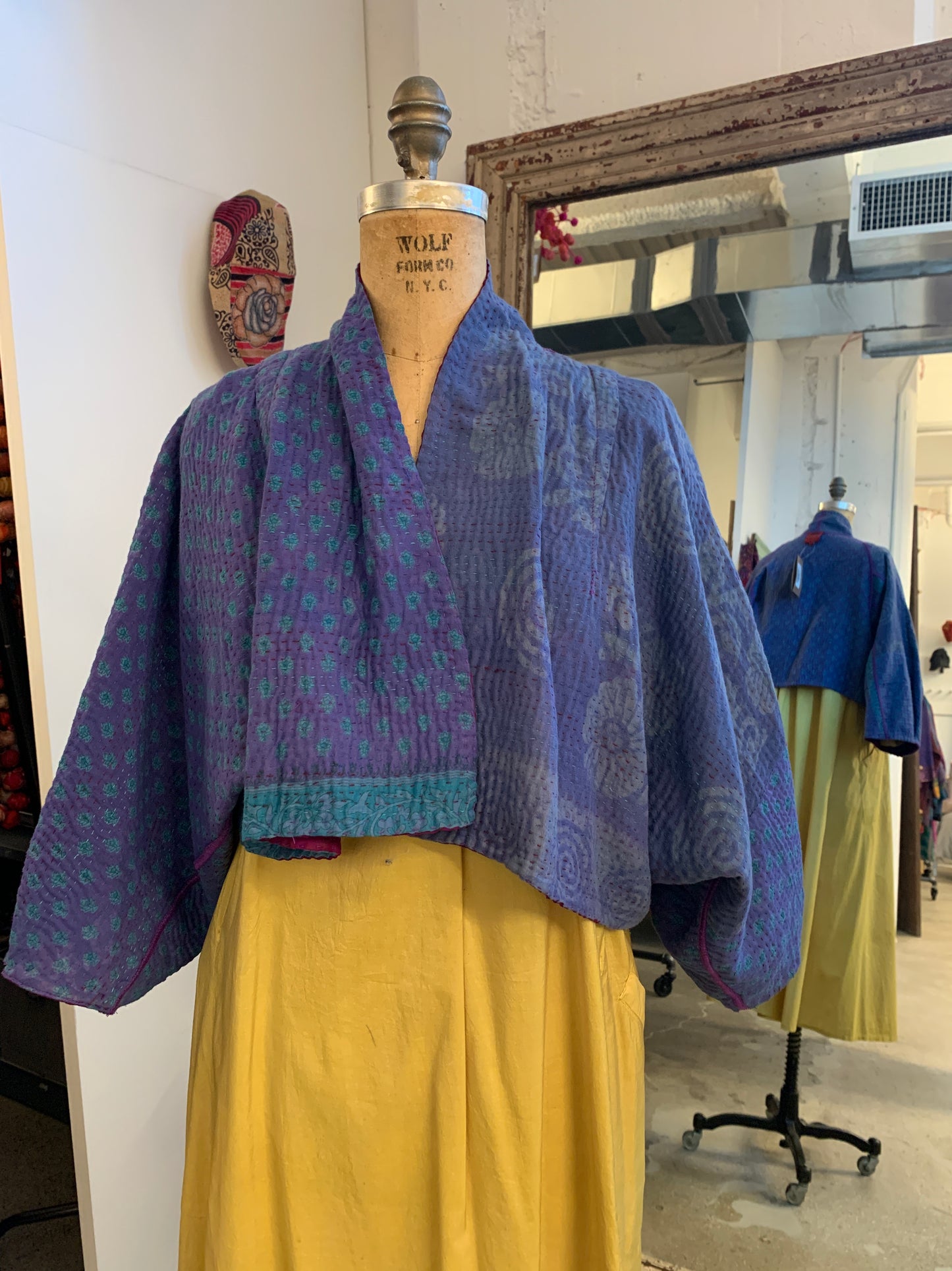 VINTAGE SILK GEORGETTE COTTON KANTHA PUFF SLV. SHRUG - gc4062-0001a -