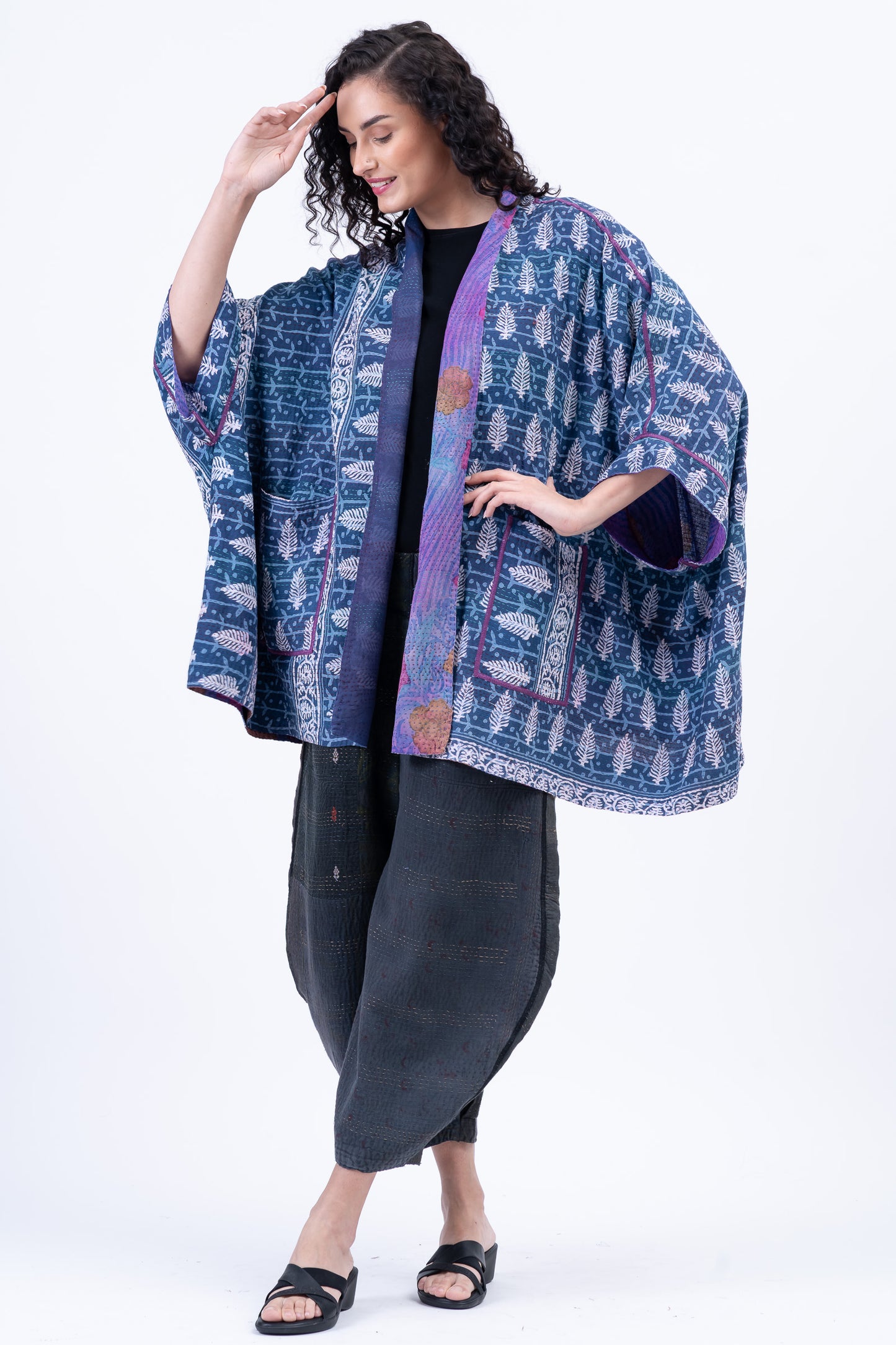 VINTAGE SILK GEORGETTE COTTON KANTHA DOUBLE COLLAR PONCHO - gc2323-0004a -