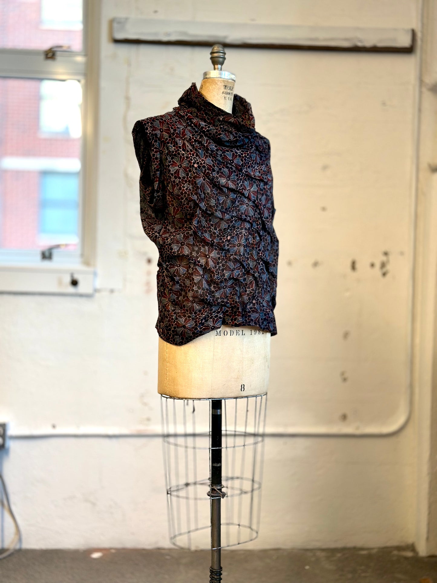 AJRAKH WAVY TUCK SHELL TOP - aw1553-blk -