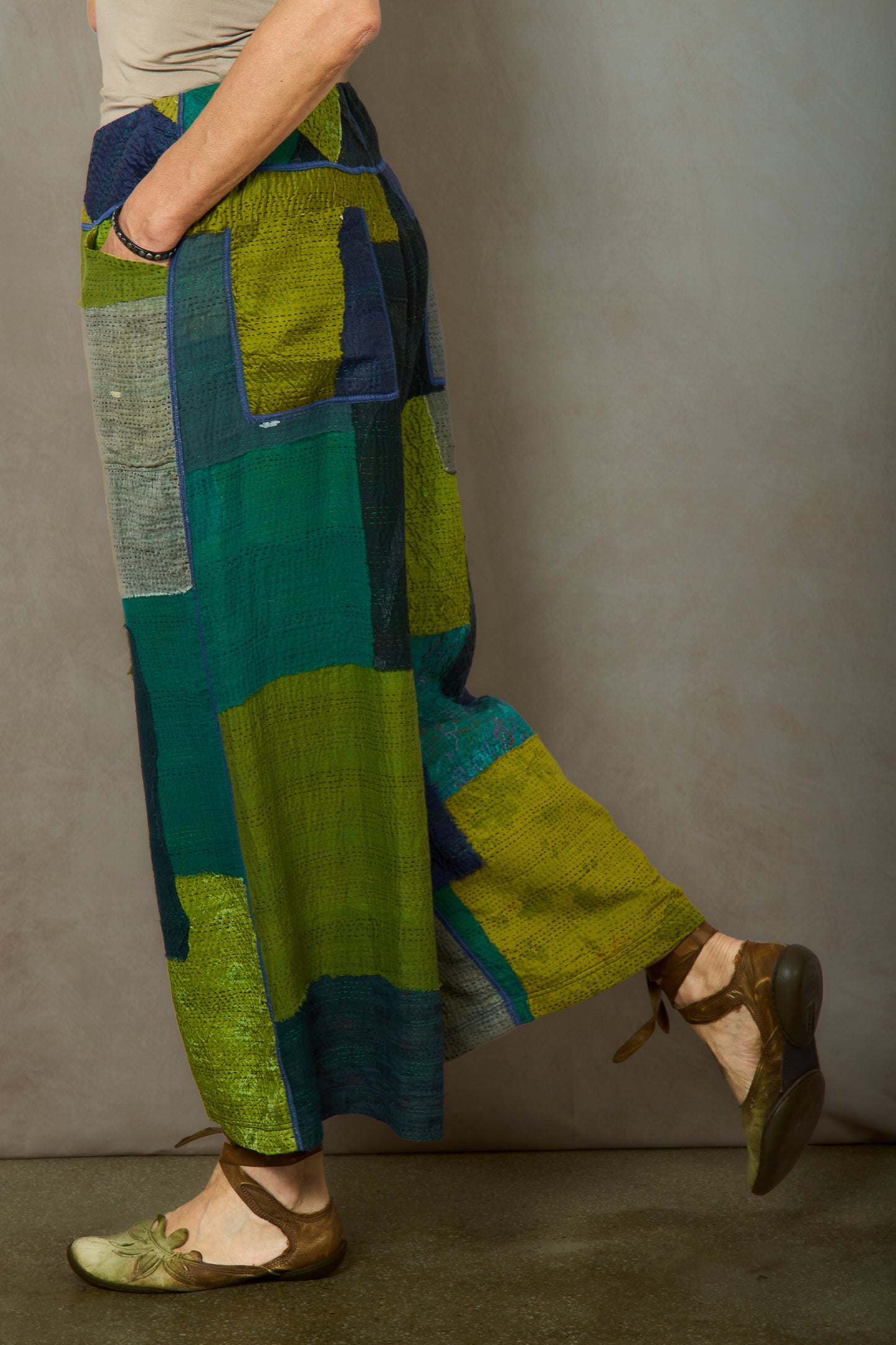 MARBLE FRAY PATCH KANTHA MID RISE WIDE LEG PANTS - mf2665-grn -