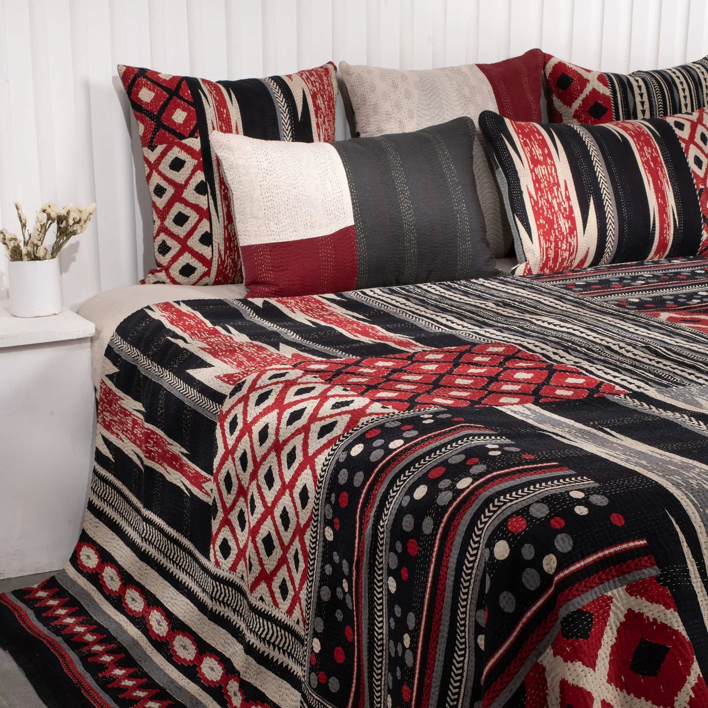 Monotone Ikat Handmade Vintage Kantha Quilts & Bed Cover - Red