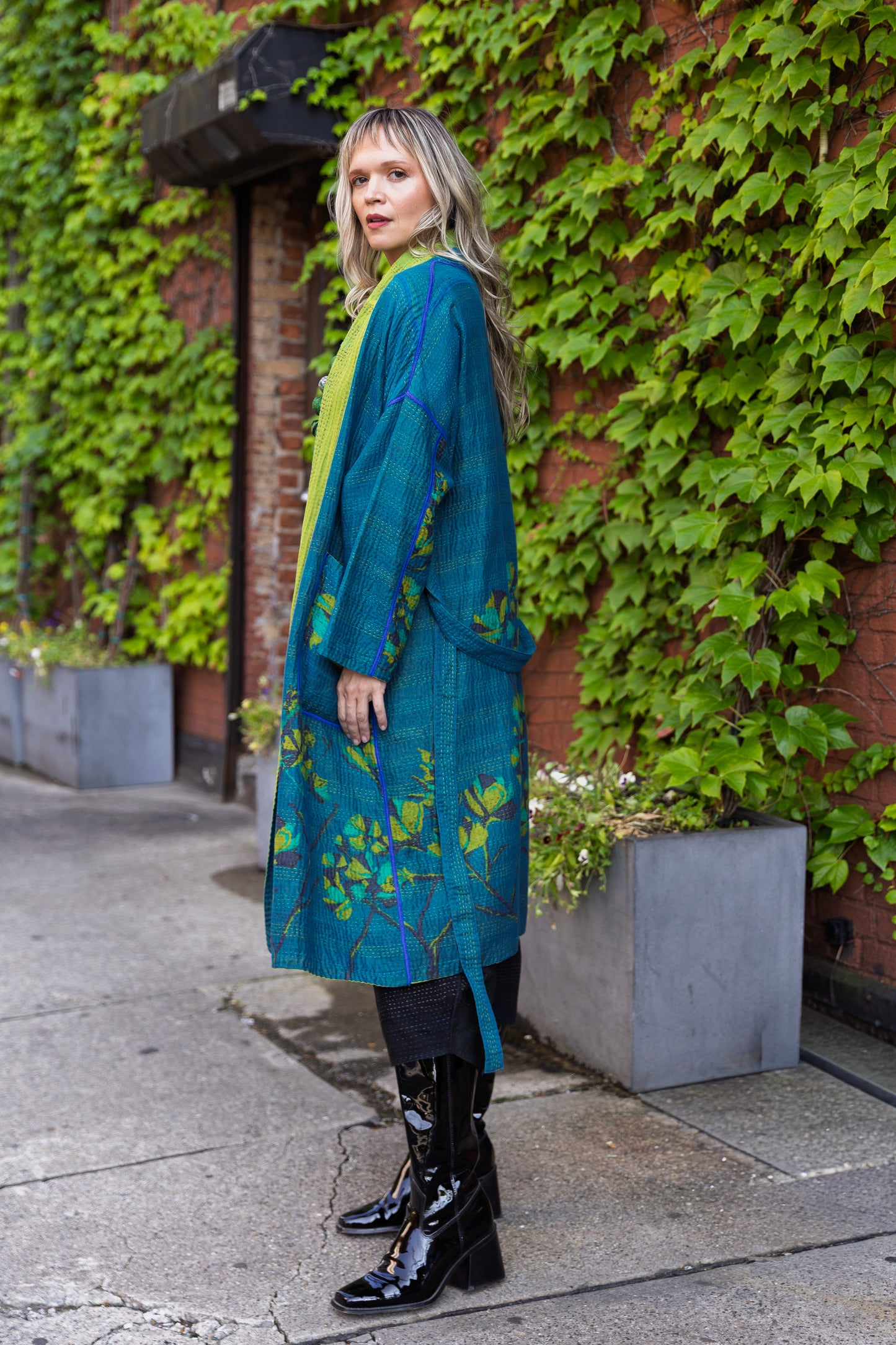 BLOOMING FLOWERS KANTHA SIMPLE ROBE - bf4334-blu -