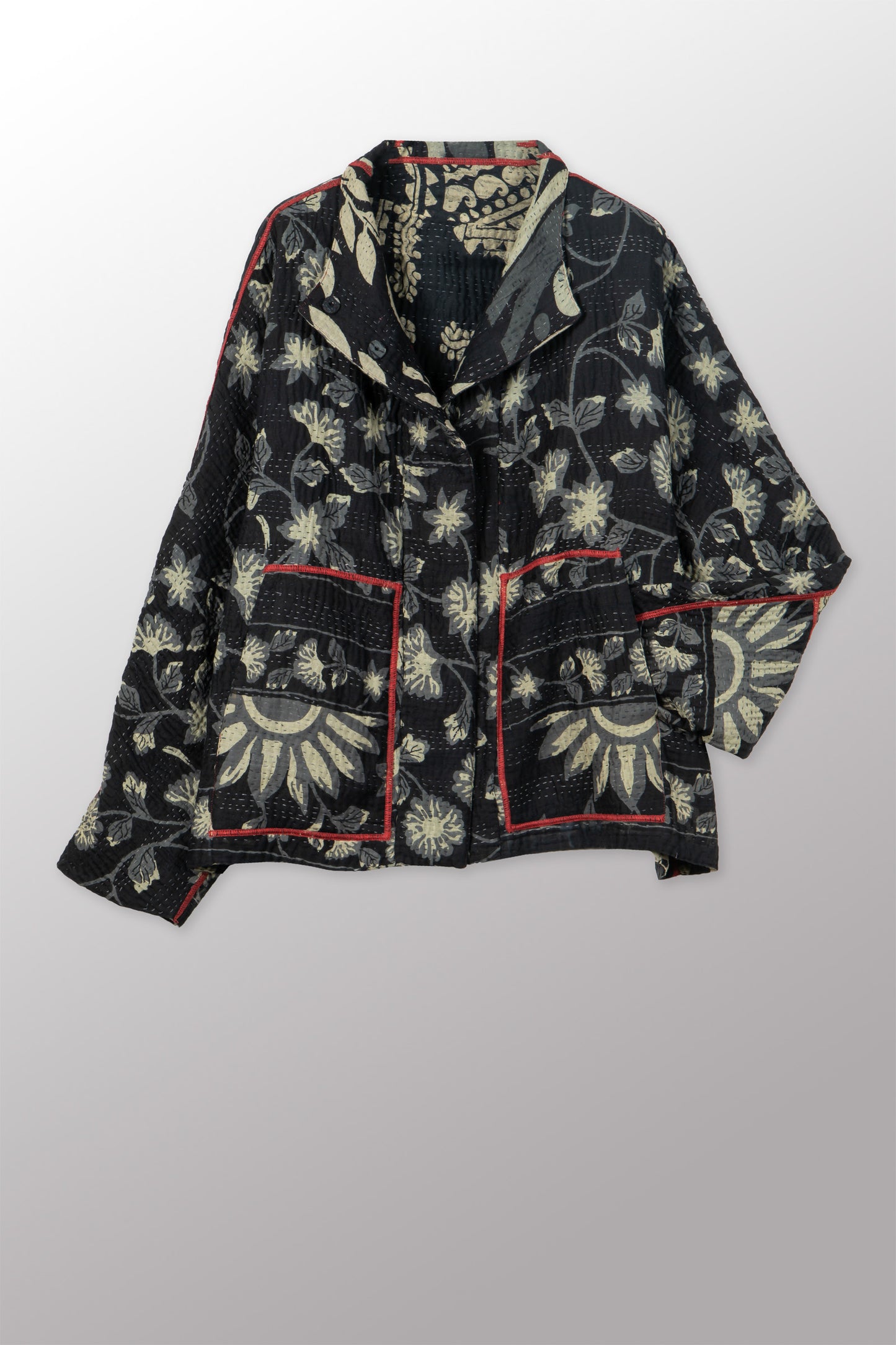 BLACK AND WHITE PRINT PATCH KANTHA HIGH-NECK CROPPED JACKET - pn4095-red -