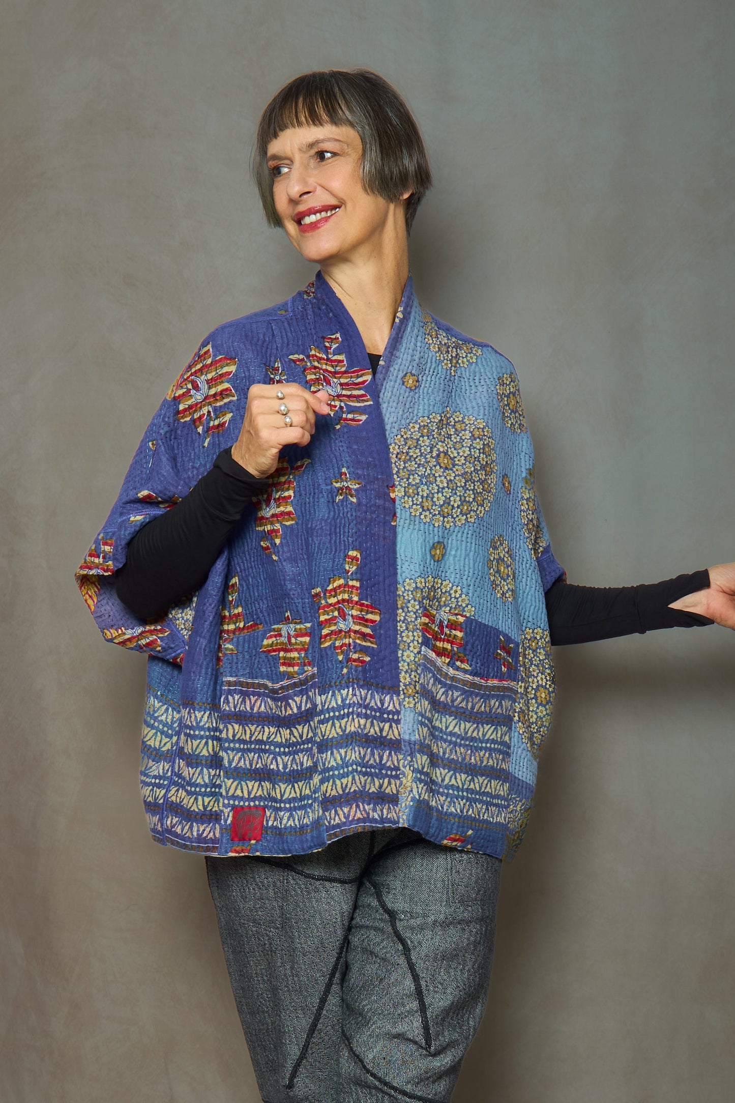 VINTAGE COTTON KANTHA MINI PONCHO - cv4060-0058a -