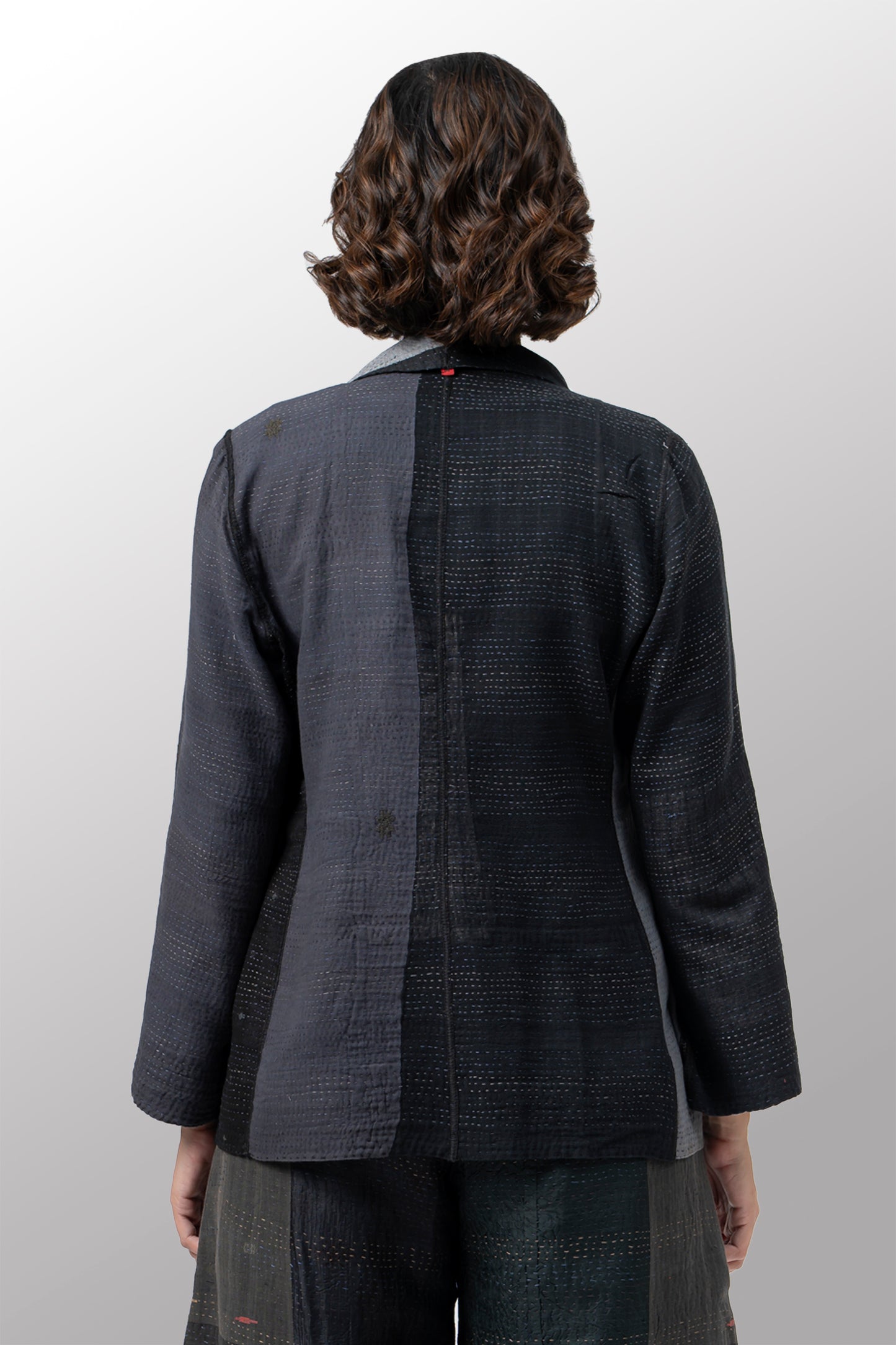 COTTON SILK SW PATCH OMBRE KANTHA SHORT JACKET - wo2007-blk -