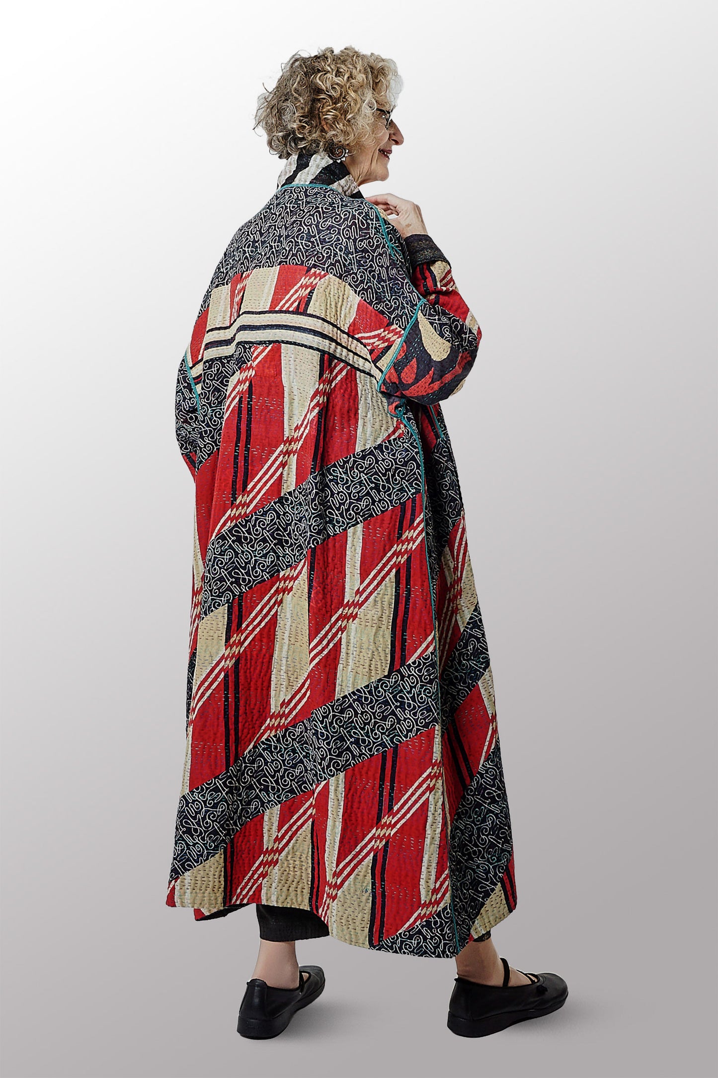 VINTAGE COTTON KANTHA OVERSIZED COAT - cv4326-0038a -