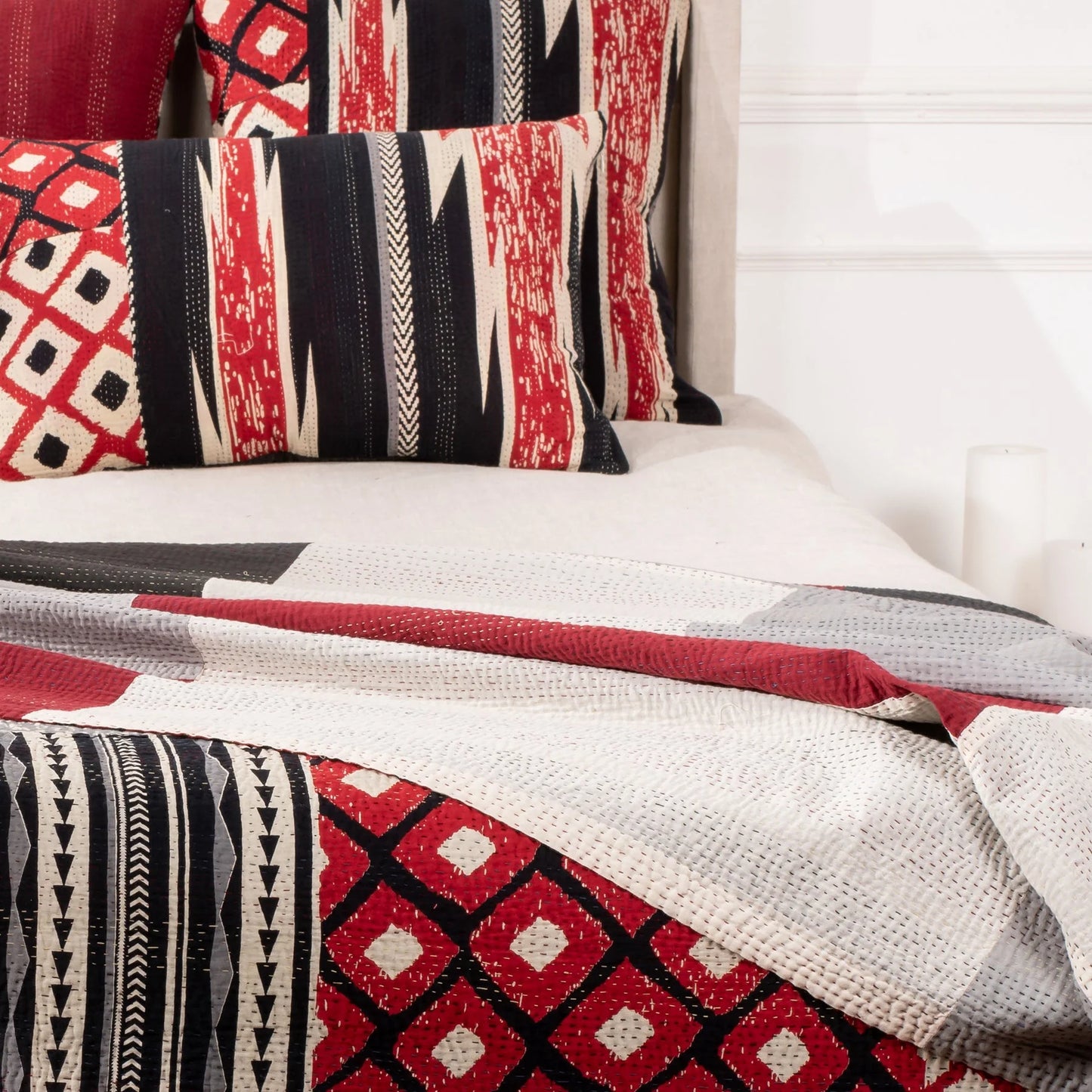Monotone Ikat Handmade Vintage Kantha Quilts & Bed Cover - Red