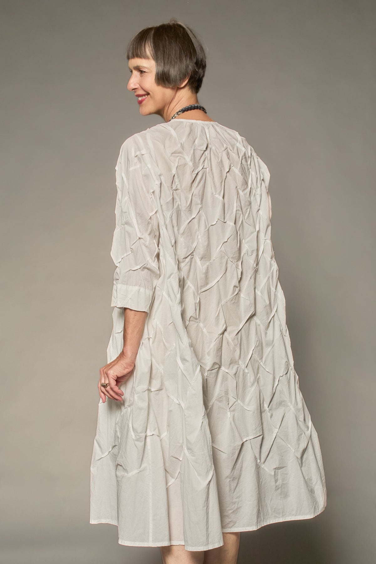 POLISHED COTTON WAVY TUCK A-LINE DRESS - wl1453-wht -
