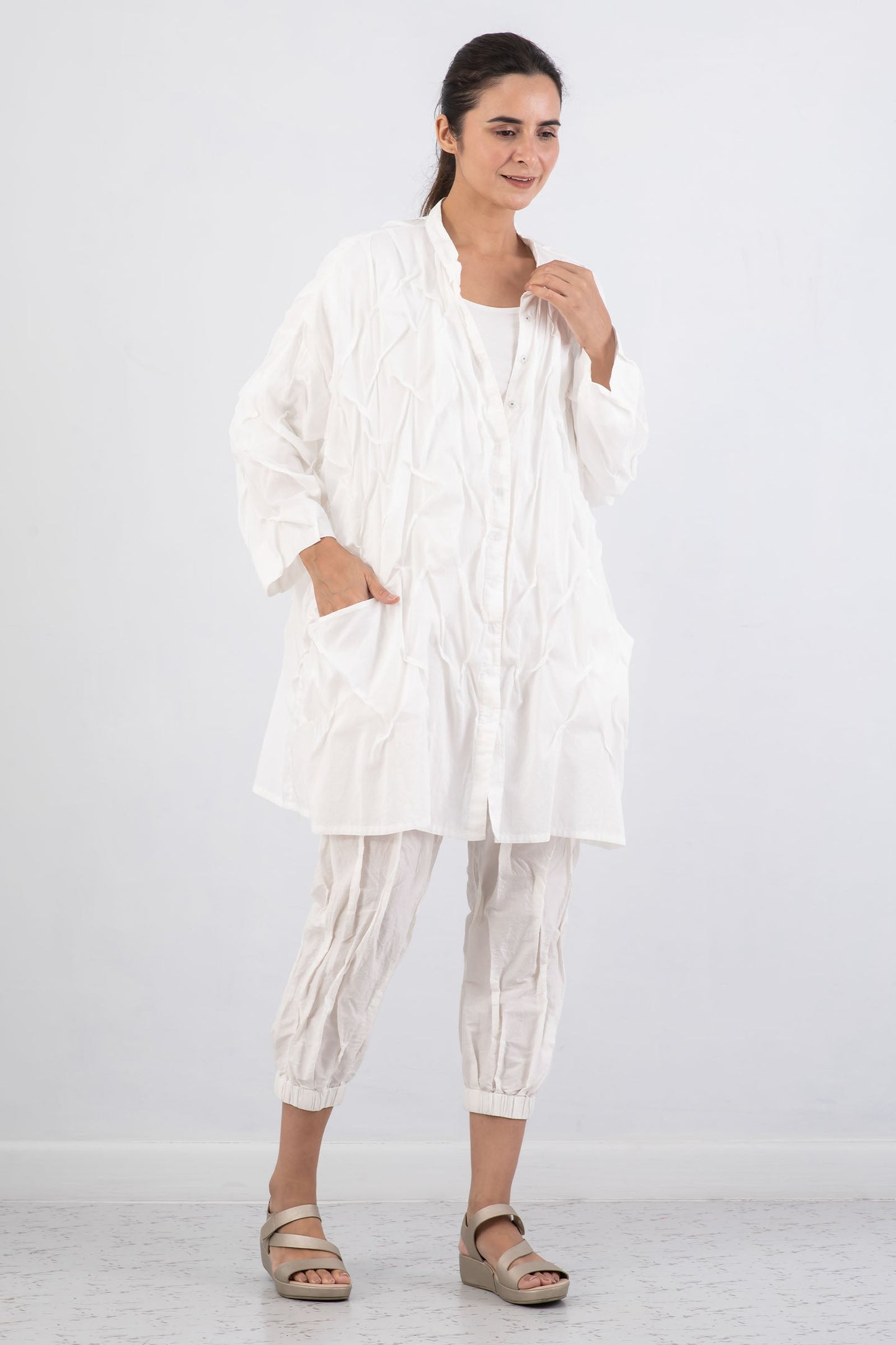 DYED COTTON SILK VOILE WAVY TUCK OVERSIZED SHIRT - dc1555-wht -