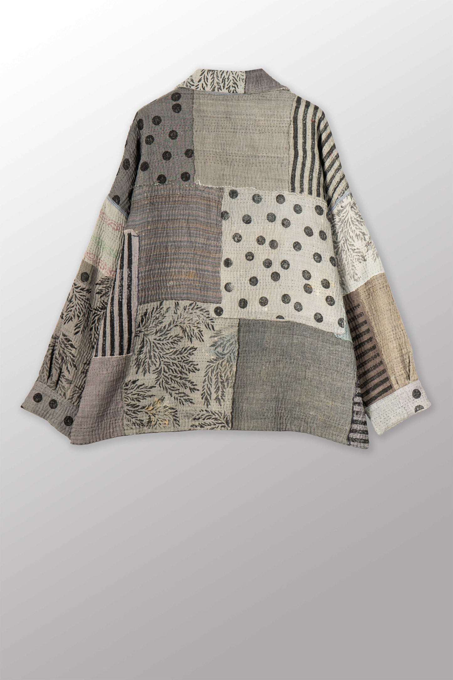 FRAYED PATCH KANTHA WITH STAMP RELAXED SHIRT JACKET - sp-fi4j105-gry -