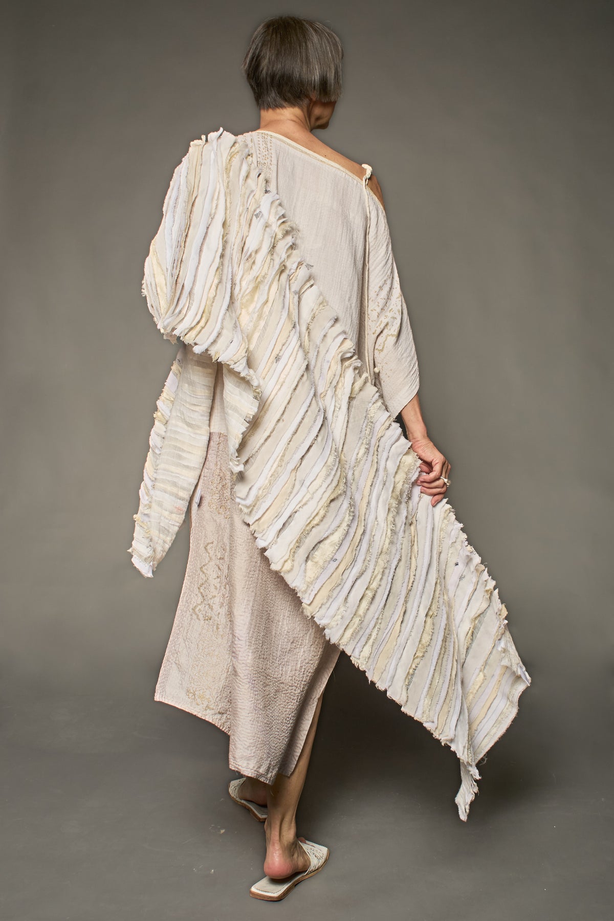 WAVY STRIPE KANTHA SCARF STANDARD - wv2801-ivy -