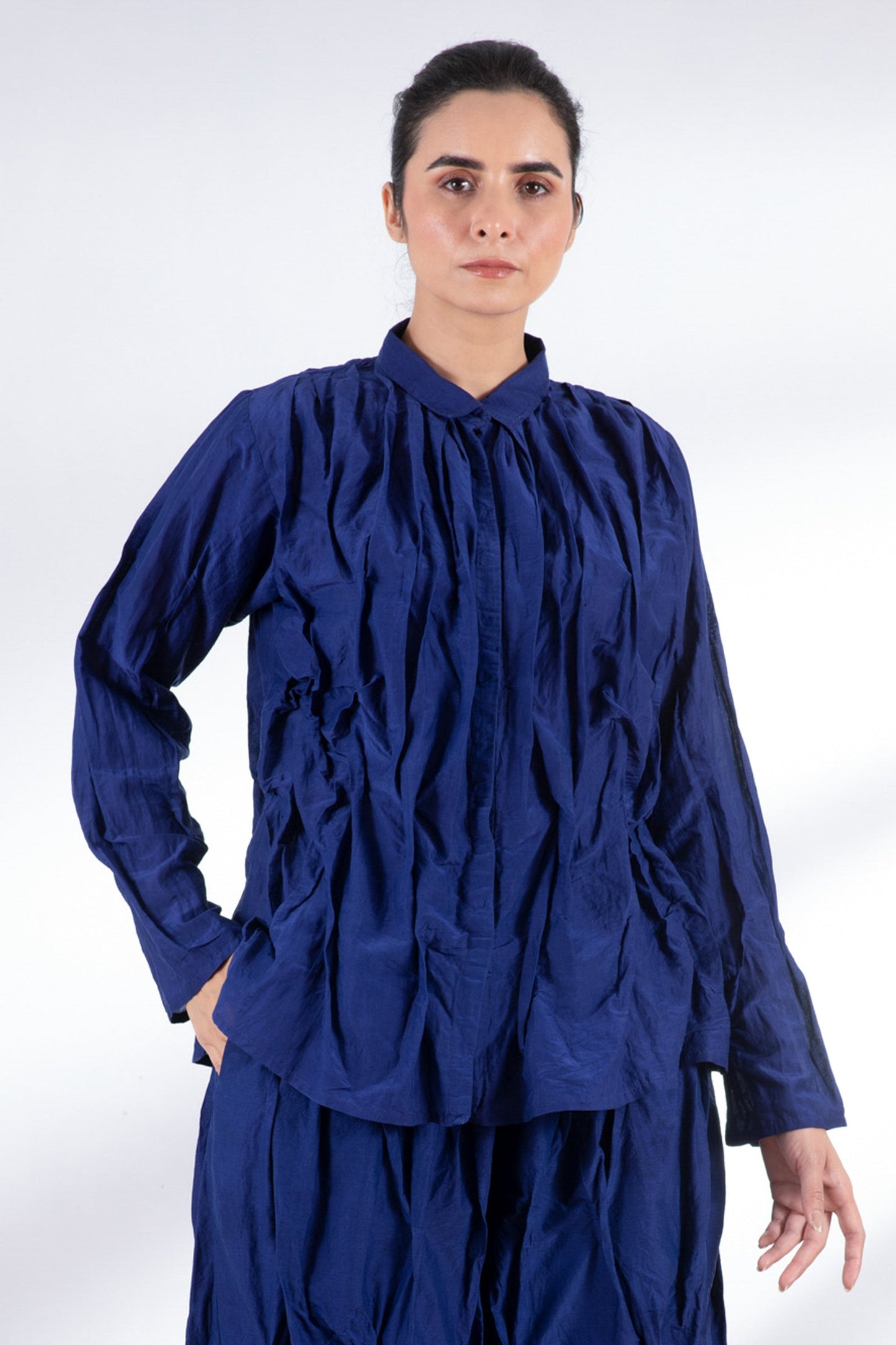 DYED COTTON SILK HEAVY VOILE WAVY TUCKED SHIRT - dh1541-blu -