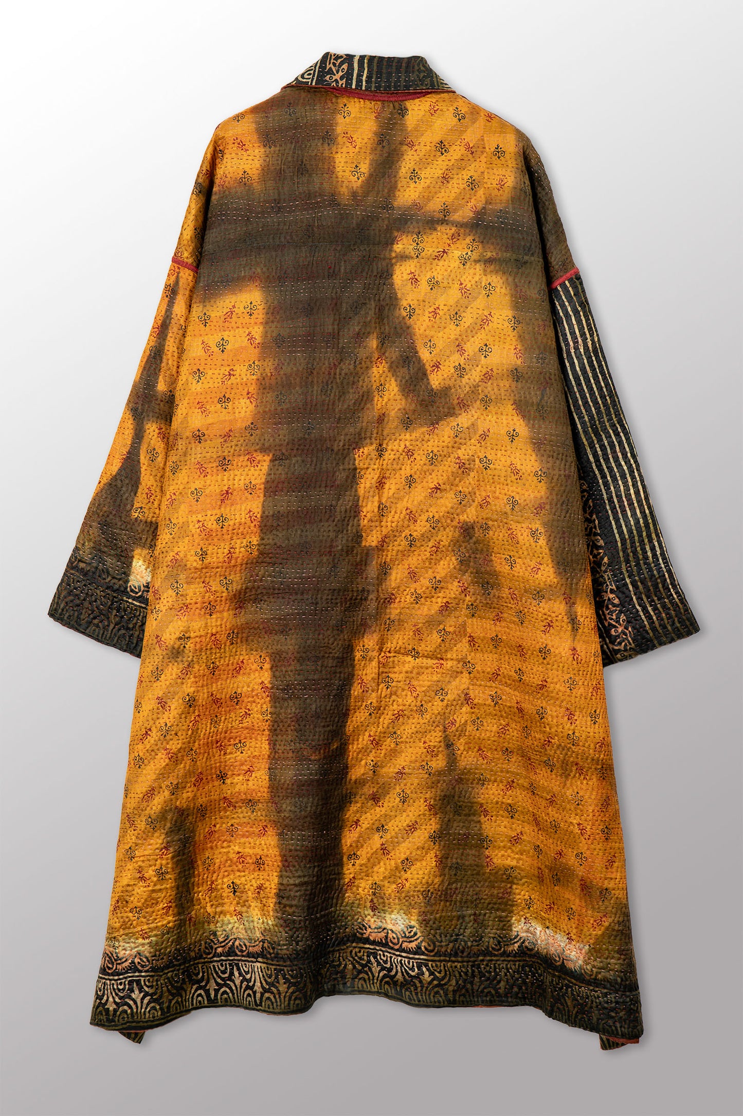 VINTAGE PRINTED SILK CLAMP DYE WITH JACQUARD KANTHA NEW OVERSIZED COAT - sk4342-0003a -