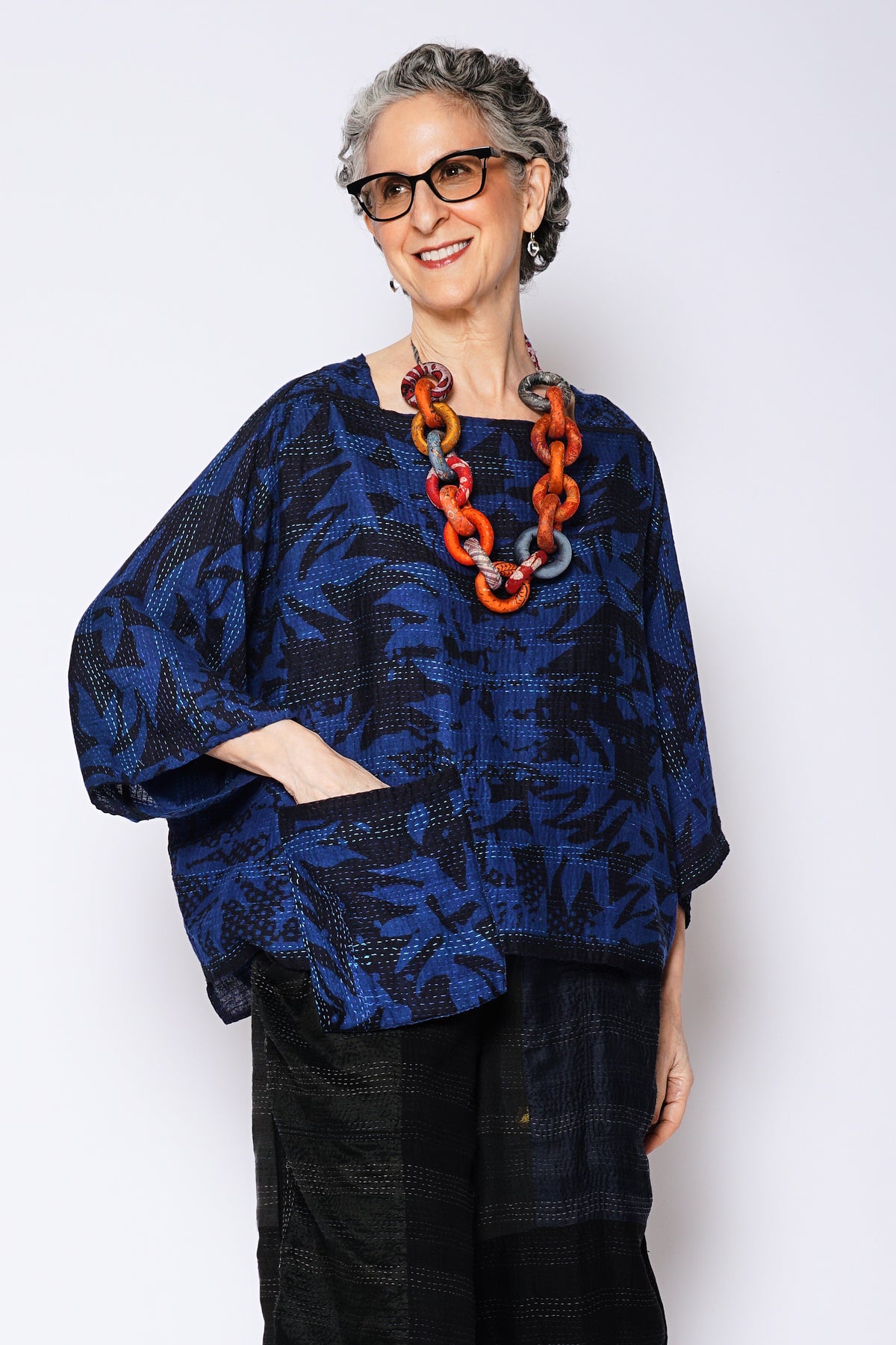 MONOTONE TWILIGHT PRINT KANTHA 3/4 SLV. CROP TOP MIO - tp2538-nvy -