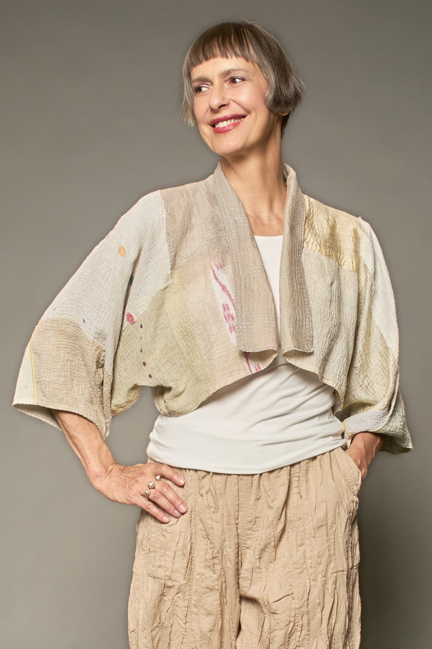 MOSAIC FRAY PATCH KANTHA PUFF SLV. SHRUG - zb2062-ivy -