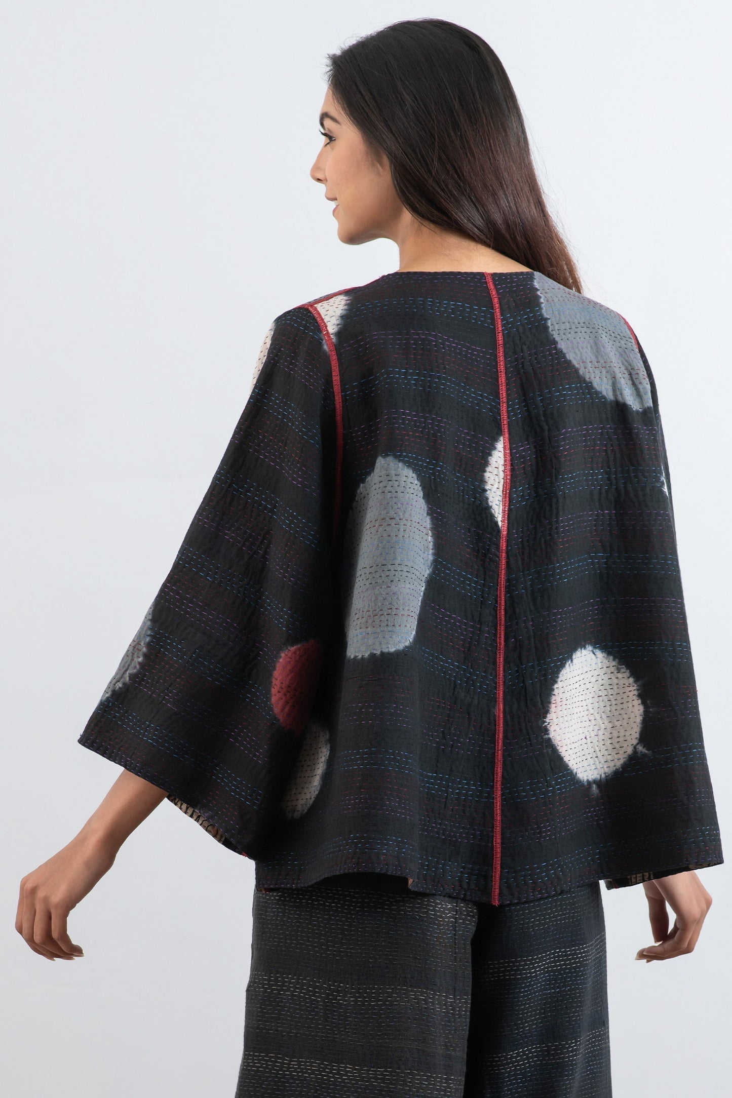 PATCH & CIRCLE PRINT KANTHA BELL SHAPE JKT - pc2048-blk -