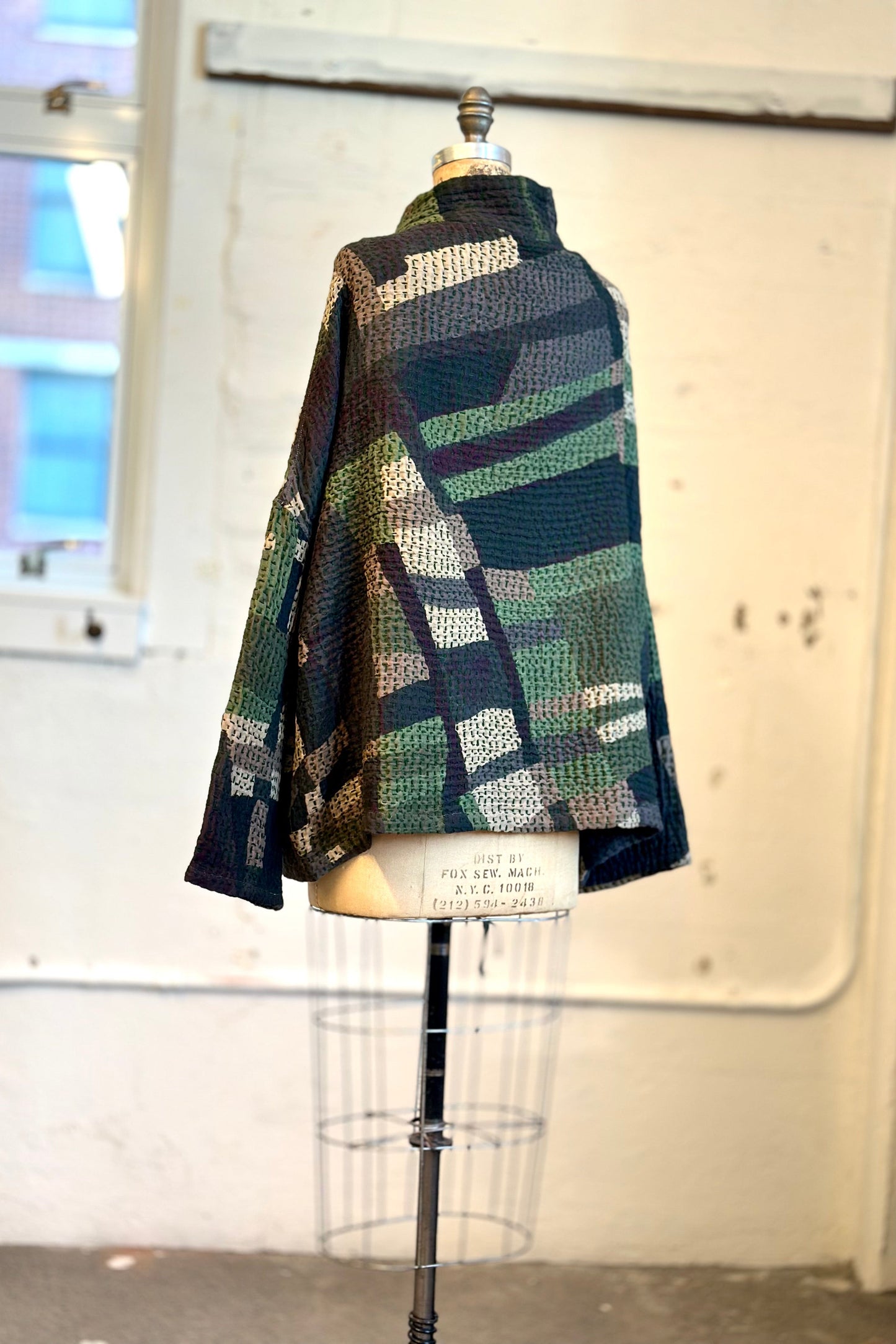 ABSTRACT WAFFLE KANTHA FUNNEL NECK JACKET - bw3j102-grn -