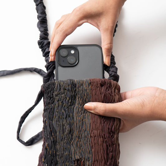 IPHONE BAG BROWN