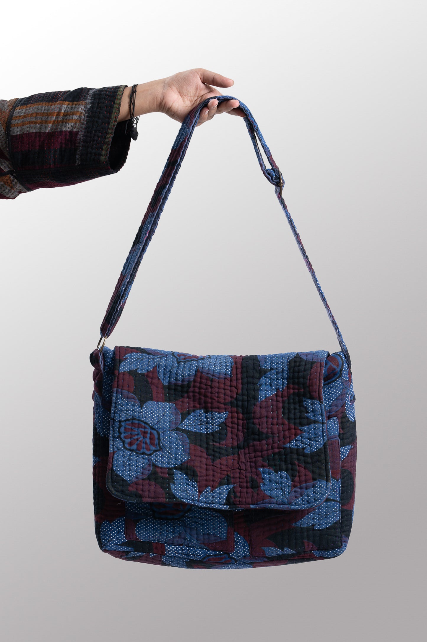 Quilted Over Dye Cotton Kantha Pc Messenger Bag - mm-oq5863-cblu001a -