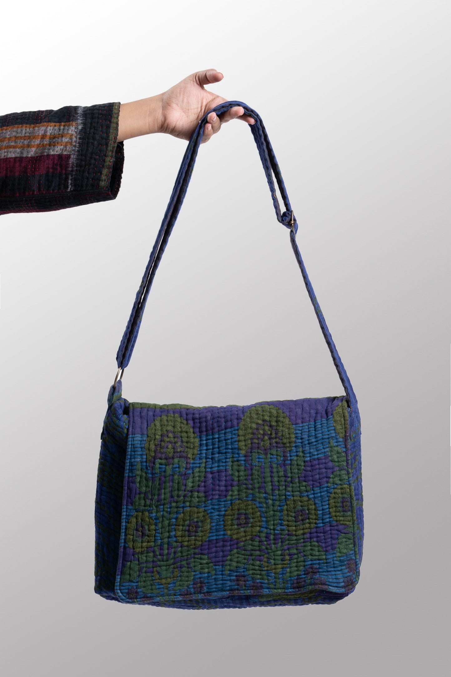 Quilted Over Dye Cotton Kantha Pc Messenger Bag - mm-oq5863-cblu002a -