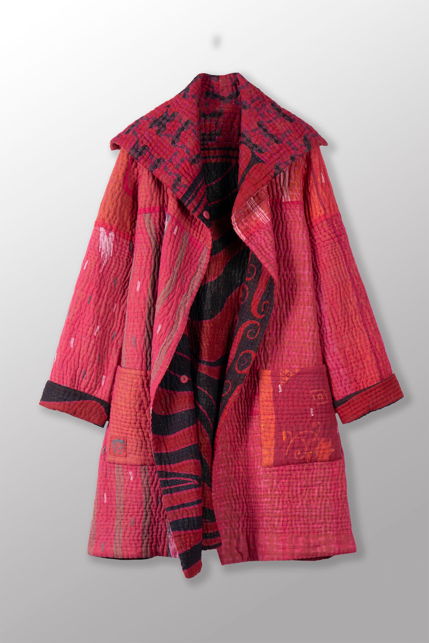 QUILTED OVER DYE COTTON KANTHA POCKET MEDIUM COAT - oq5346-cred012s -