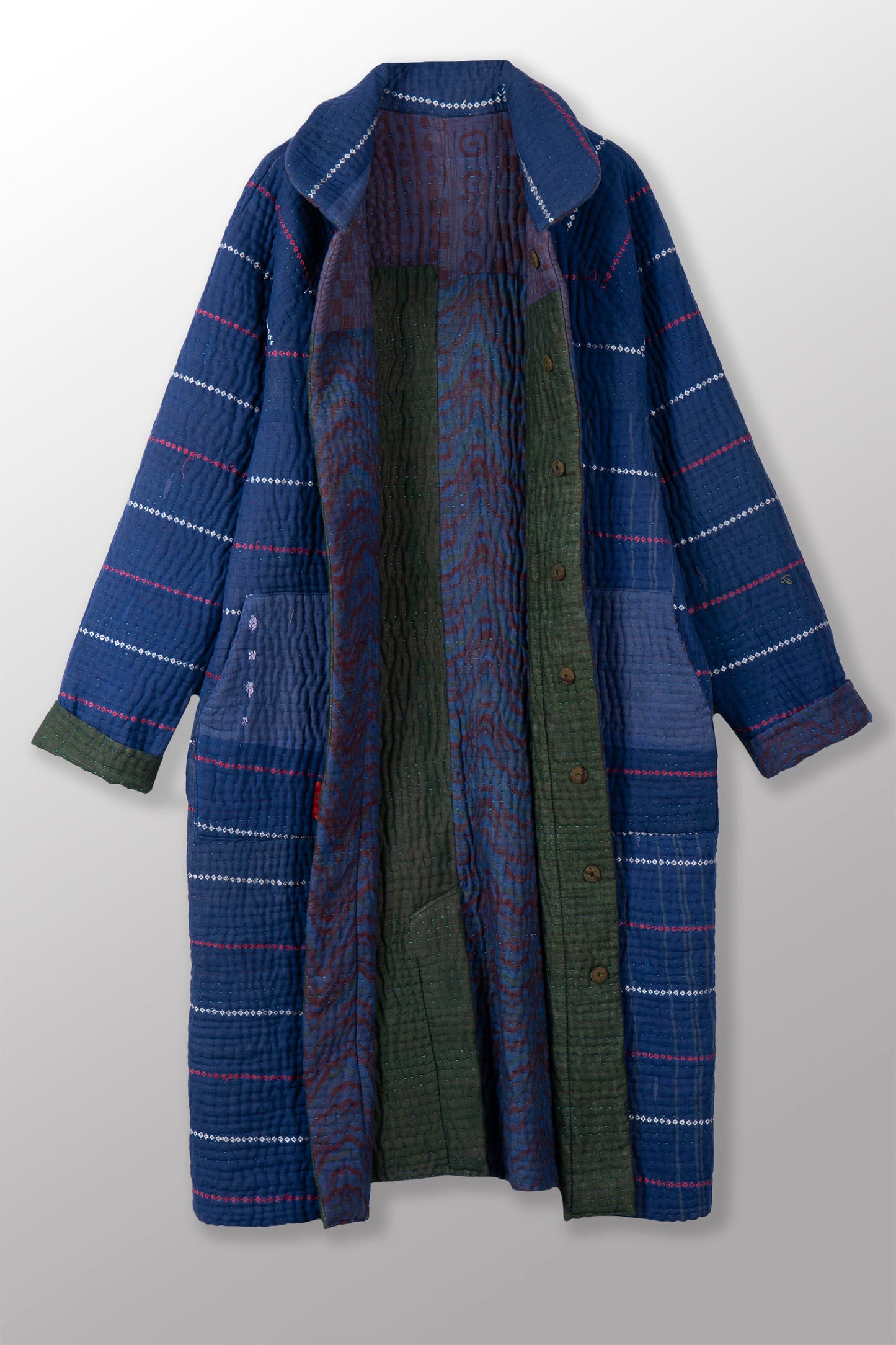 QUILTED OVER DYE COTTON KANTHA RAGLAN SLEEVE COAT - oq5337-cblu001m -