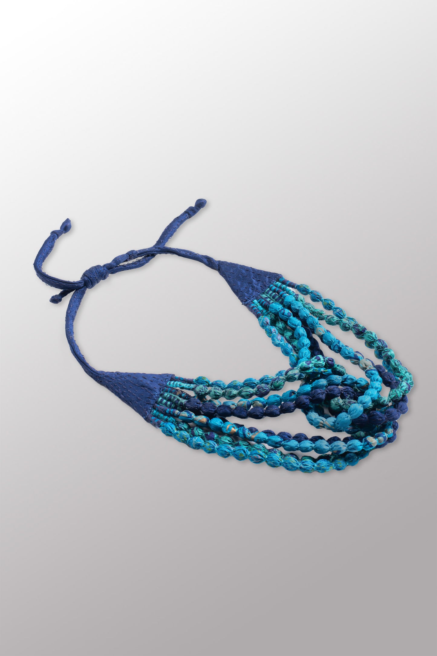 VINTAGE SILK KANTHA SEED NECKLACE SHORT - sv2722-blu -