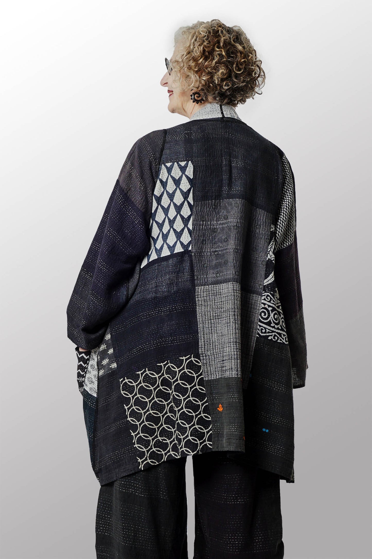 VINTAGE BOTTOM PRINT KANTHA A-LINE JKT - vb2003-blk -