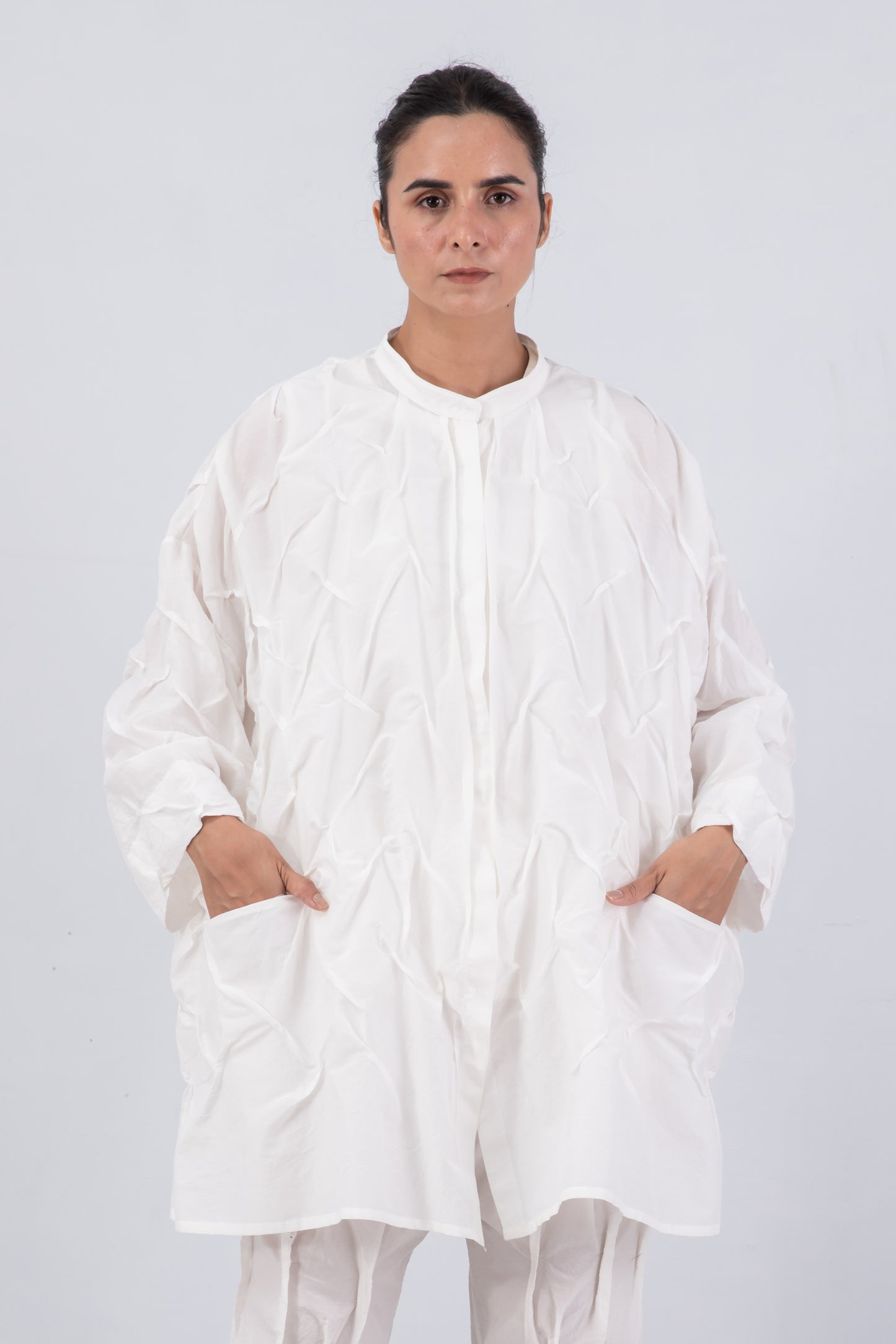 DYED COTTON SILK VOILE WAVY WAVY TUCK OVERSIZED SHIRT