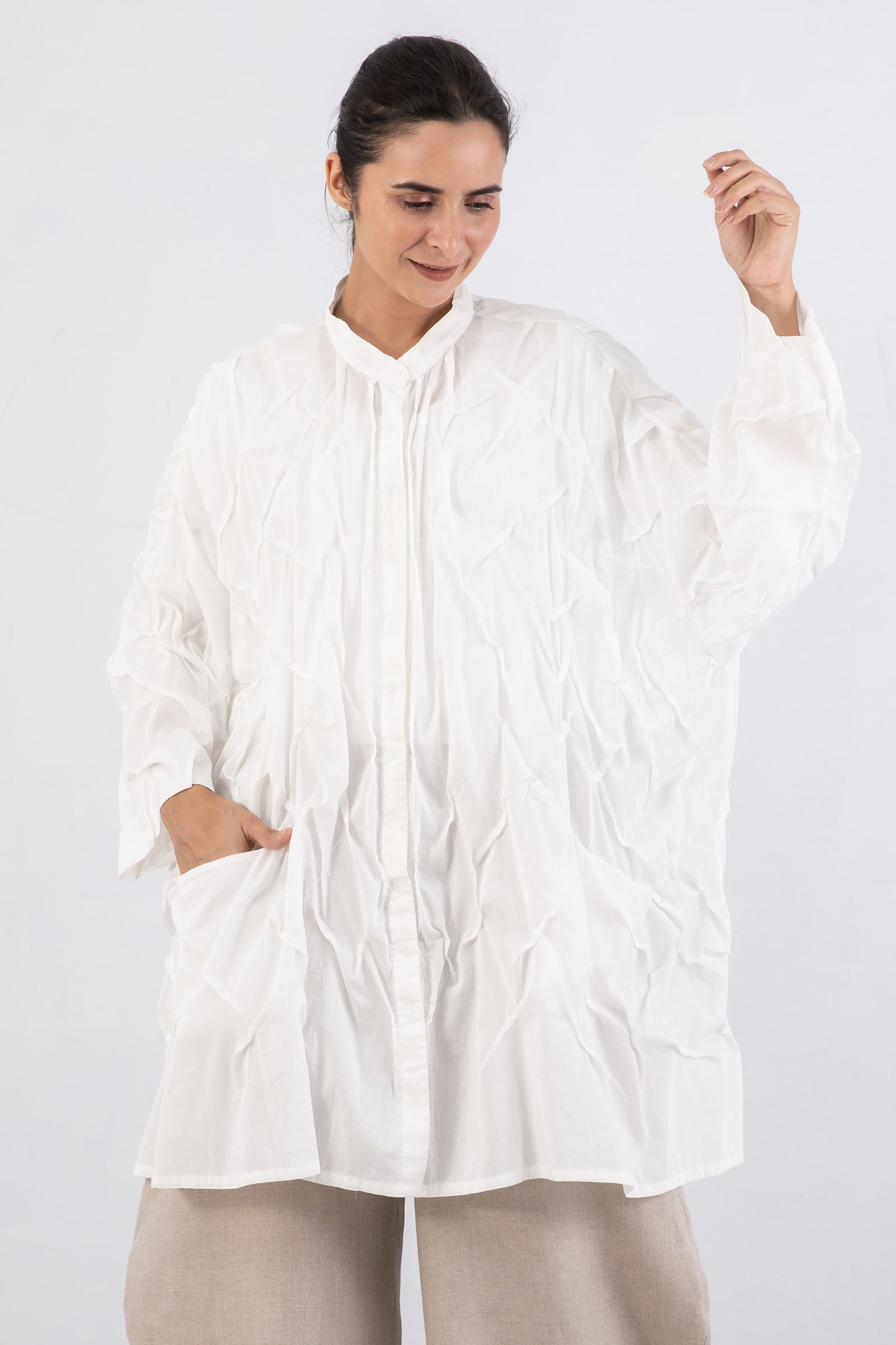 DYED COTTON SILK VOILE WAVY WAVY TUCK OVERSIZED SHIRT