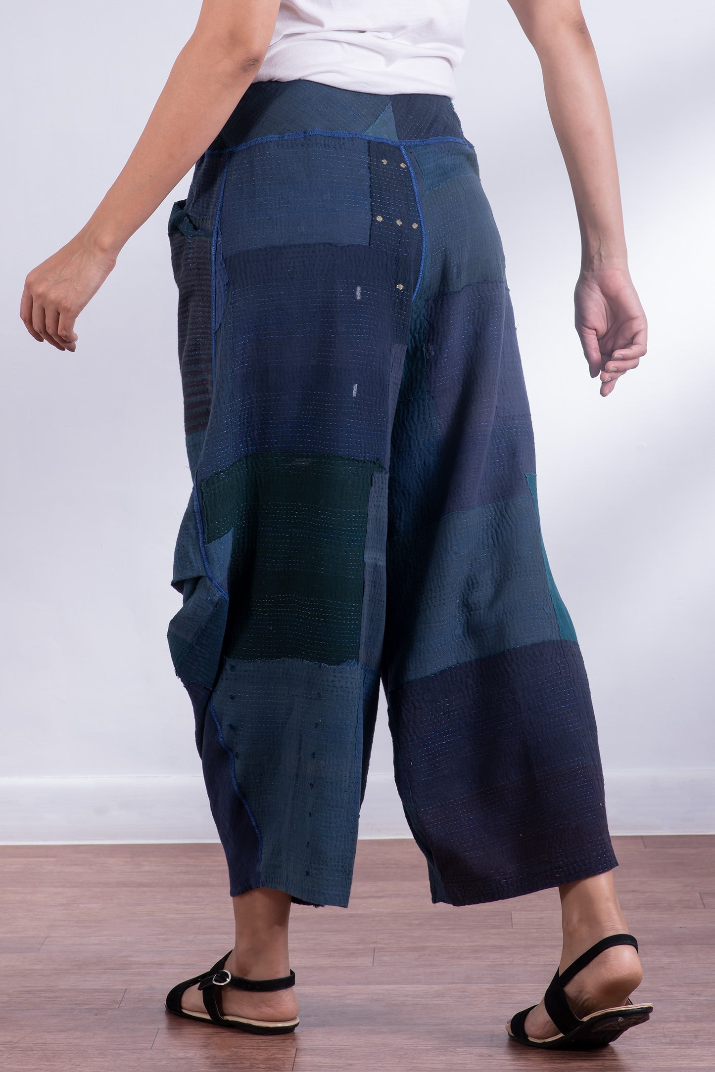 FRAYED PATCH KANTHA KNEE TUCKED PANTS