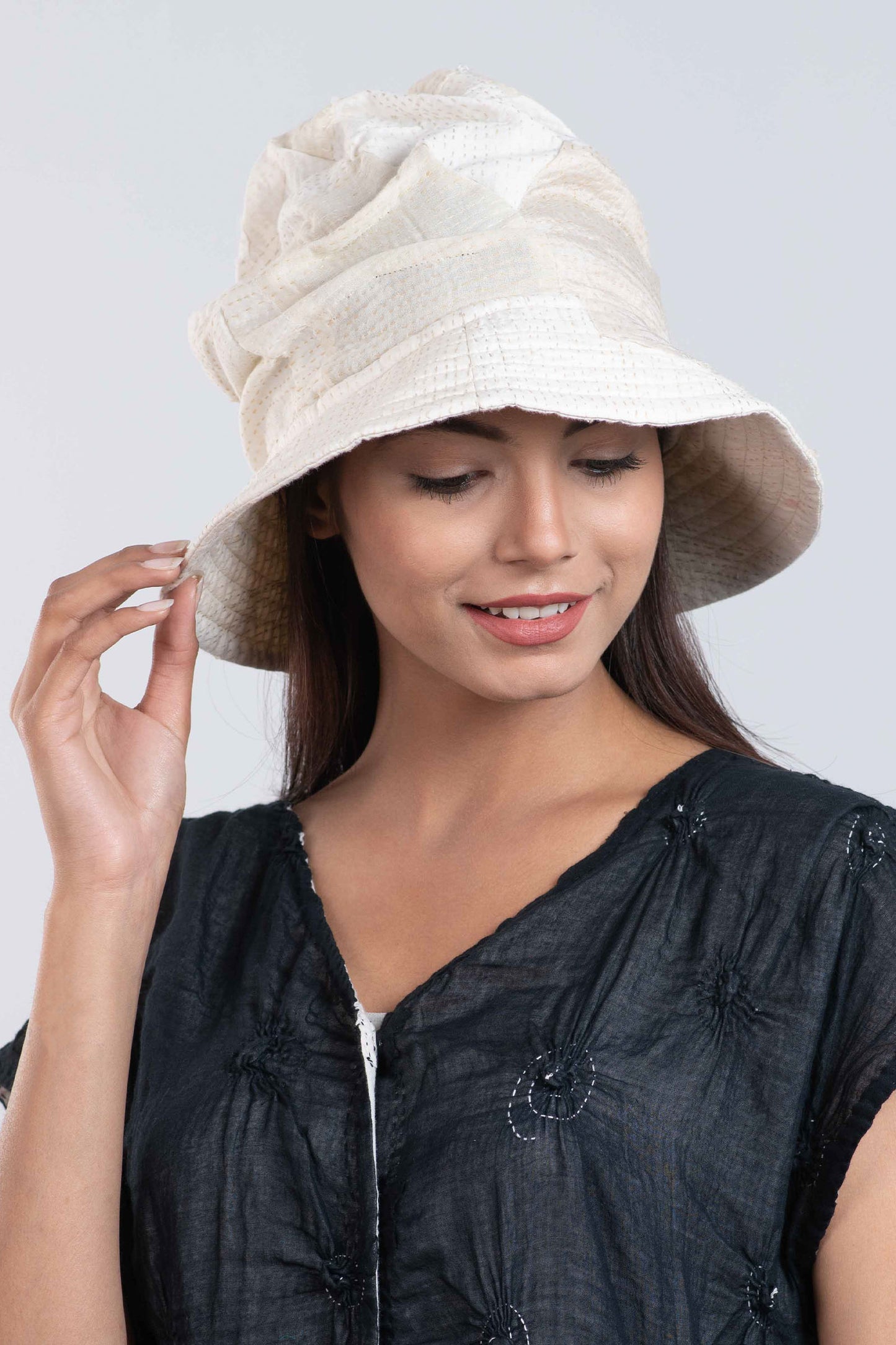 JAIPUR WHITE KANTHA FULL BRIM HAT