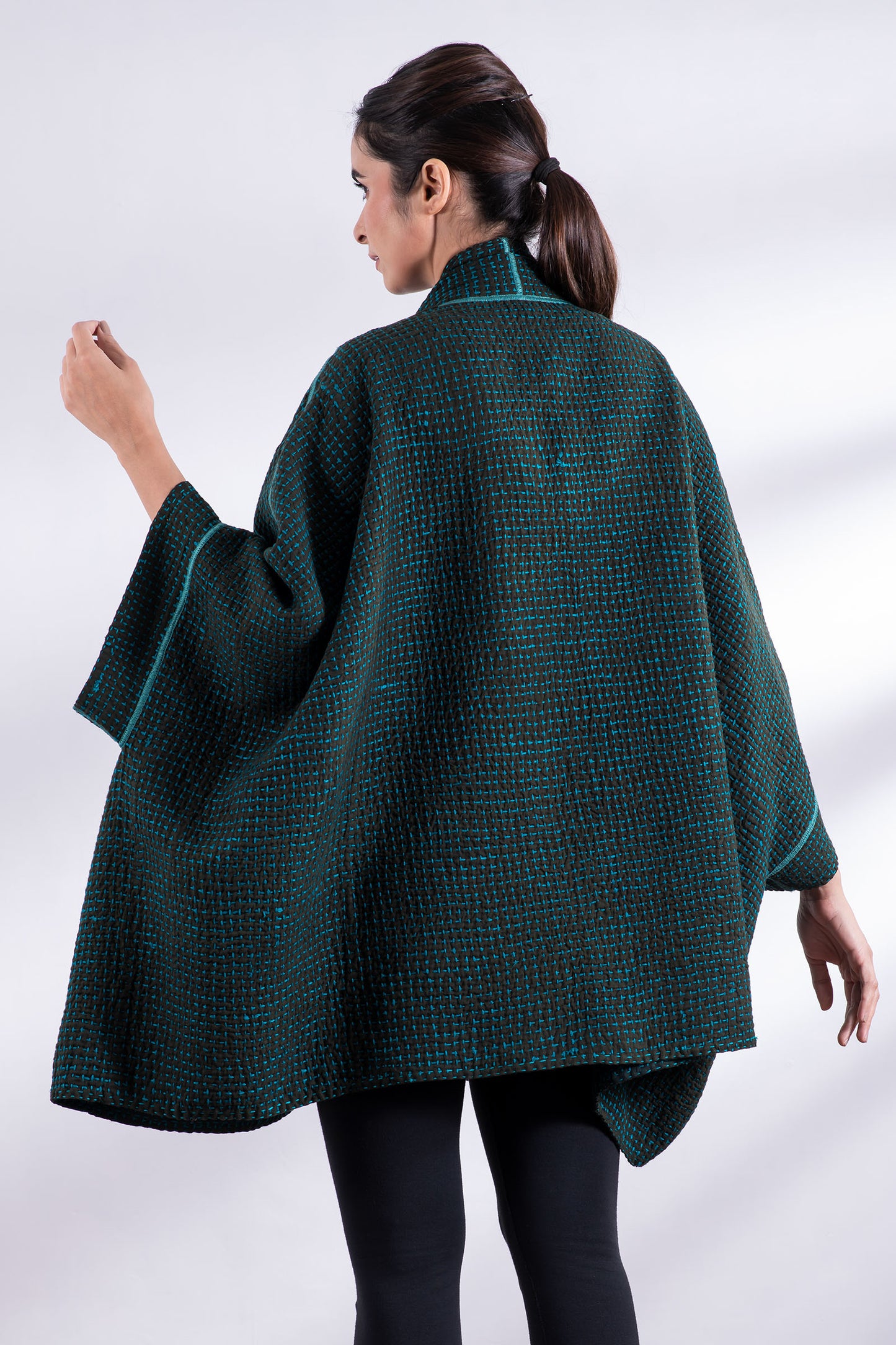 WOOL WAFFLE KANTHA DOUBLE COLLAR PONCHO